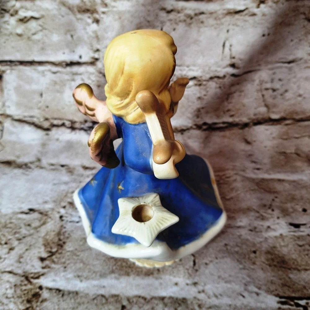 Goebel Nativity Angel 42058 Blue Dress Gold Stars‎ Music Box plays Silent Night
